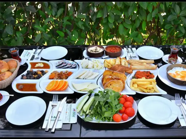 Bist-Bahçe İstanbul Cafe & Restaurant'nin yemek ve ambiyans fotoğrafları 34