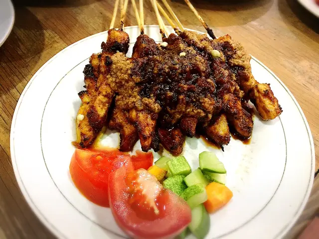 Gambar Makanan Warung Sate Ayam & Kambing R.Kumis 3