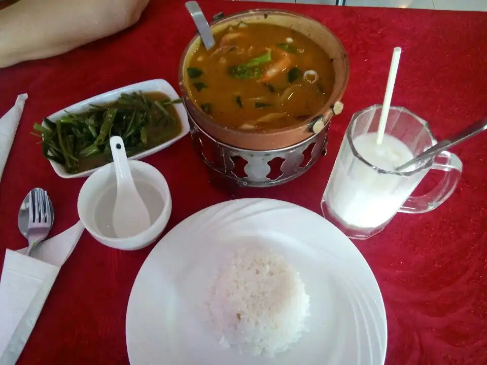 tuk tuk tomyam