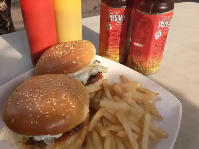 Gambar Makanan Burger Moo 5