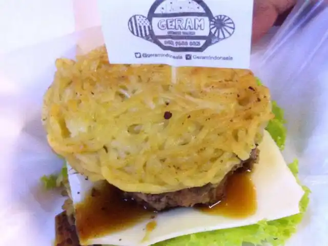 Gambar Makanan Geram Burger Ramen 9