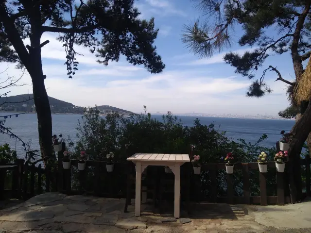 Büyükada Dilburnu'nin yemek ve ambiyans fotoğrafları 3