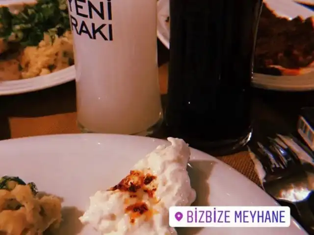 Biz Bize Meyhane'nin yemek ve ambiyans fotoğrafları 4