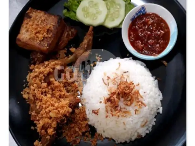Gambar Makanan Waroeng Ayam Kremes MU, Padang 5