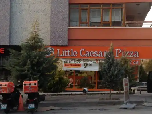 Little Caesars Pizza'nin yemek ve ambiyans fotoğrafları 2