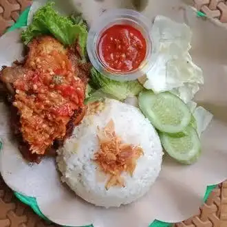 Gambar Makanan Ayam Bakar & Pecel Lele Rizki, Gang Buntu 9