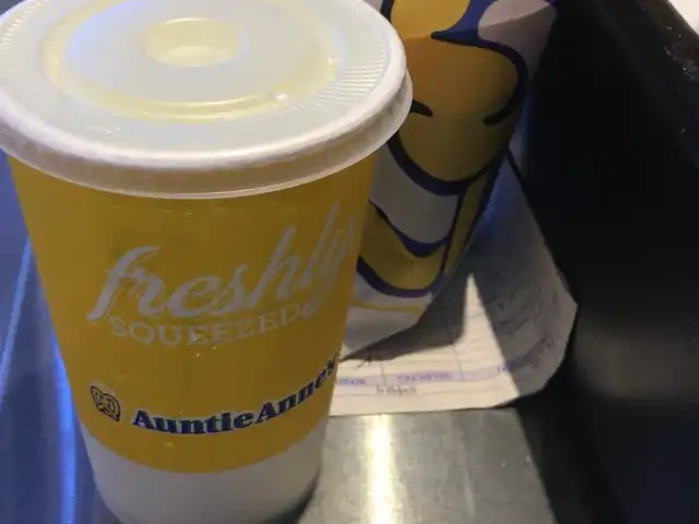 Auntie Anne's Food Photo 10