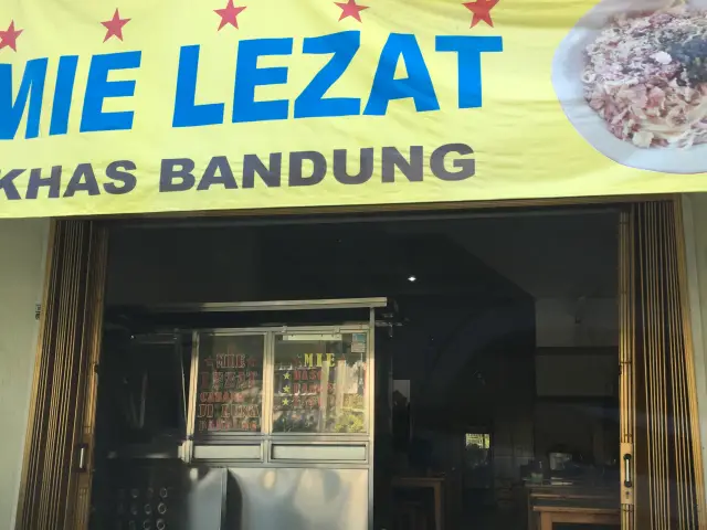 Gambar Makanan Mie Lezat Khas Bandung (Gang Luna) 17