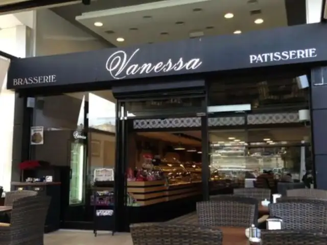 Vanessa Patisserie & Cafe'nin yemek ve ambiyans fotoğrafları 10