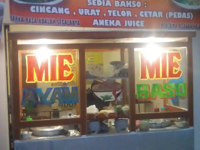 Kedai Mie Bakso Dan Mie Ayam Podo Moro