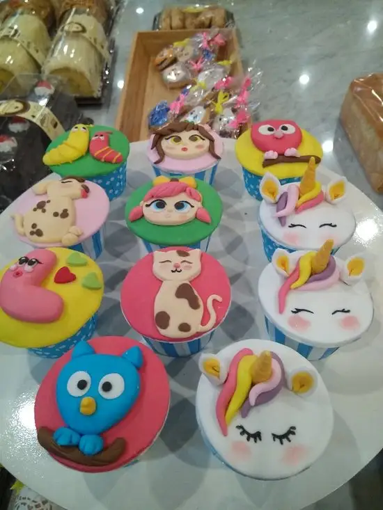 Gambar Makanan Ronna Cakes & Bakery 4