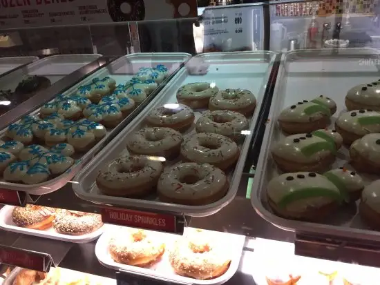 Krispy Kreme Doughnuts Food Photo 1