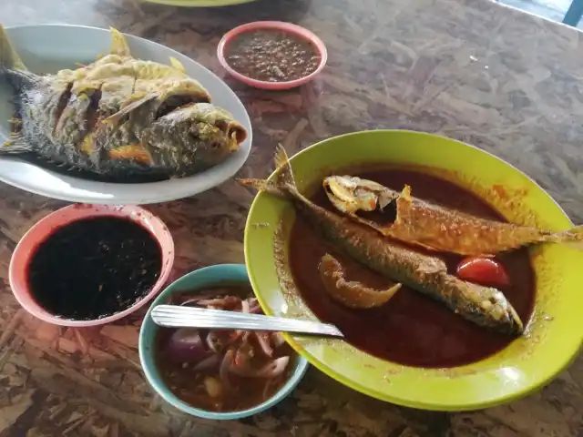 Gulai Ikan Temenung Food Photo 12