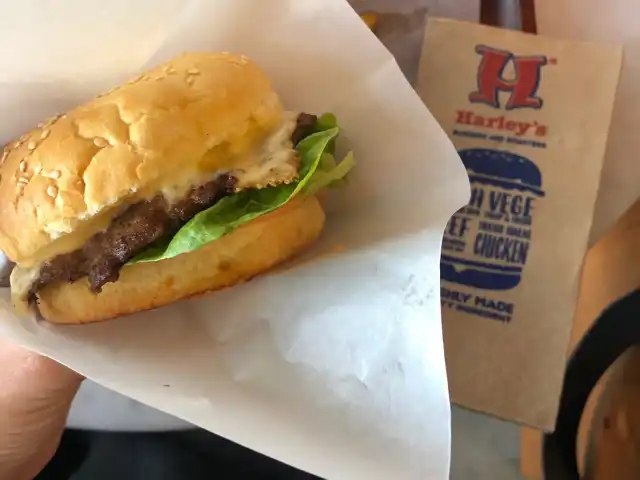 Harley’s burger and roaster  Food Photo 12