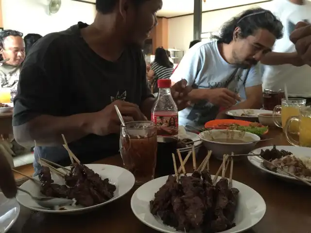 Gambar Makanan Sate Sapi Pak Kempleng 2 11