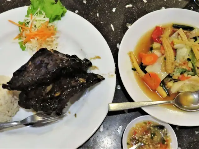 Gambar Makanan Kin Khao Thai Restaurant 20