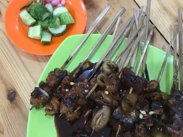 Gambar Makanan Sate Babi Ko Encung 12