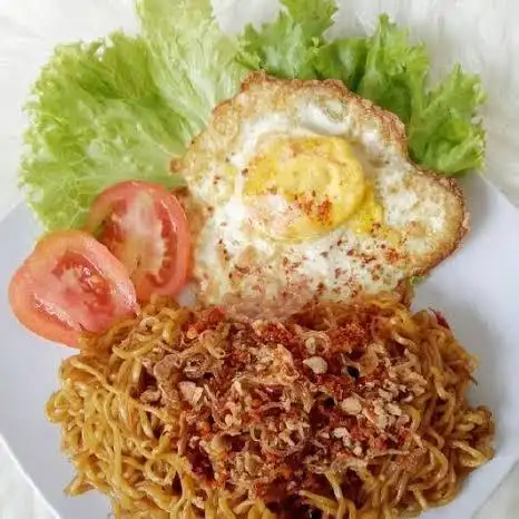 Gambar Makanan Indomie Tumis dan Nasi Goreng Solid, Blunyah Rejo 14