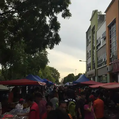 Pasar Malam Taman Merdeka