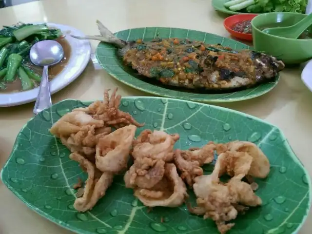 Gambar Makanan Rumah Makan Teluk Bayur 15