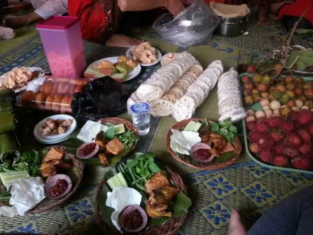 Gambar Makanan Riung Panyileukan 2