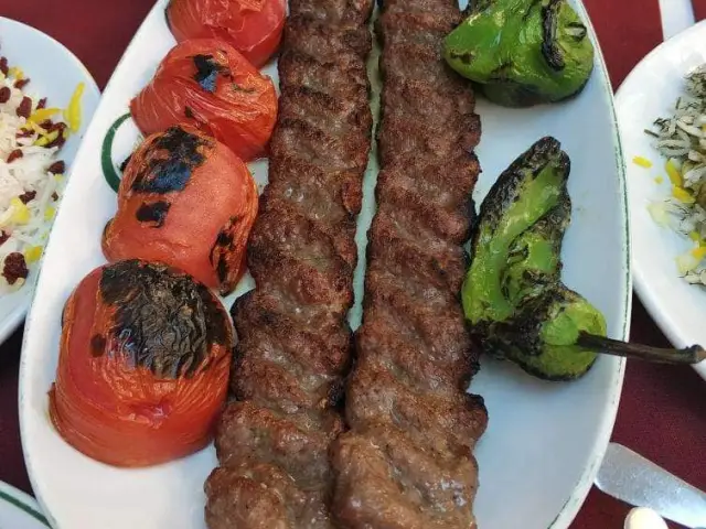 Asuman İran Restoranı'nin yemek ve ambiyans fotoğrafları 29