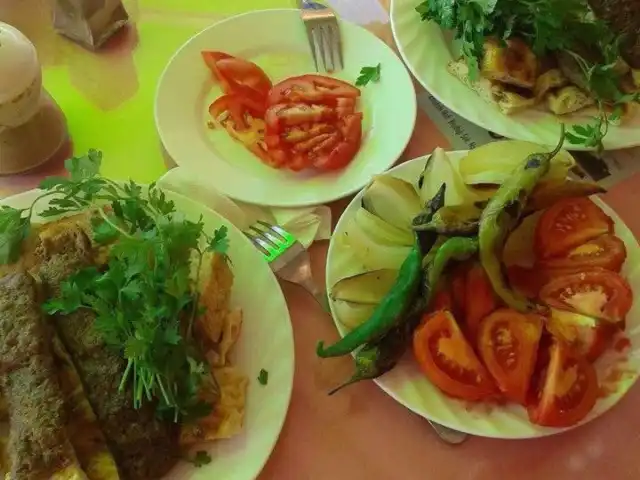 Yörük Obası Hünkar Çadırı Restorant Cafe & Serpme Köy Kahvaltısı'nin yemek ve ambiyans fotoğrafları 12