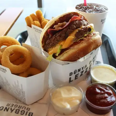 Bigbang Burger Beşiktaş'nin yemek ve ambiyans fotoğrafları 2