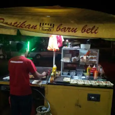 gerai burger kota masai