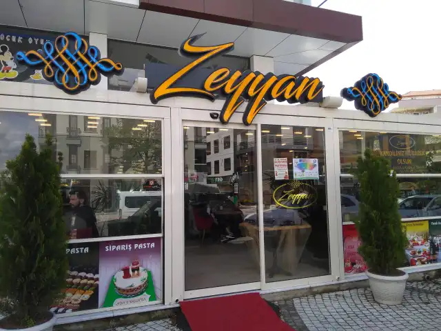 Zeyyan Restaurant  Cafe'nin yemek ve ambiyans fotoğrafları 4