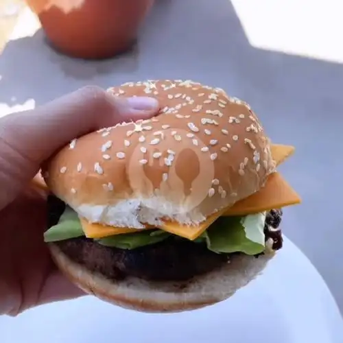 Gambar Makanan Burger Cap Nona 19