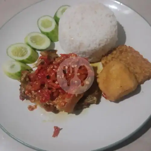 Gambar Makanan Pecel Ayam/Pecel Lele Gg.Saneng 1