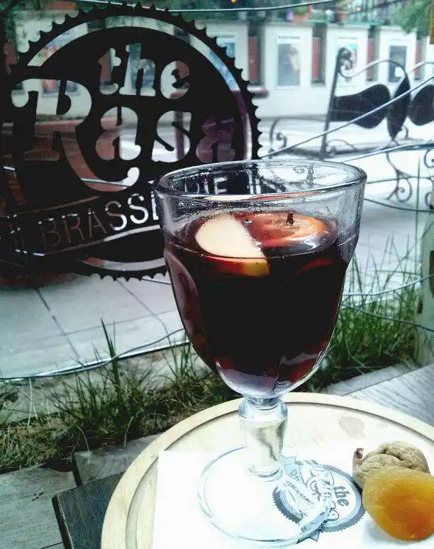 The Rasa Brasserie'nin yemek ve ambiyans fotoğrafları 12