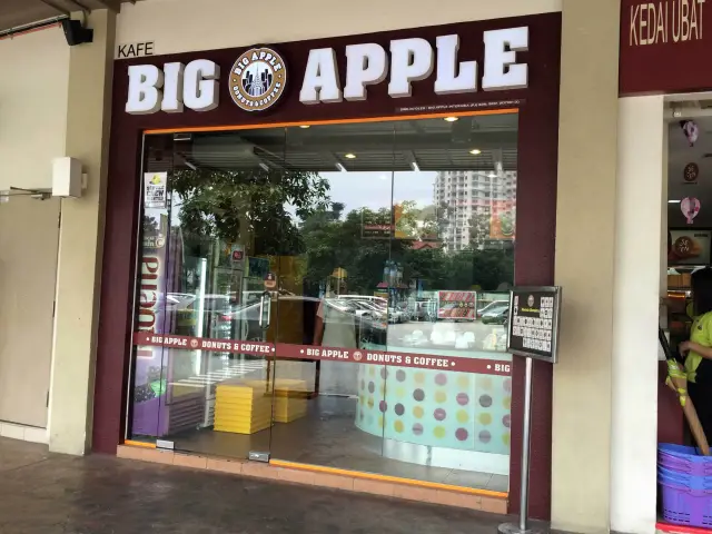 Big Apple Donuts & Coffee Food Photo 2