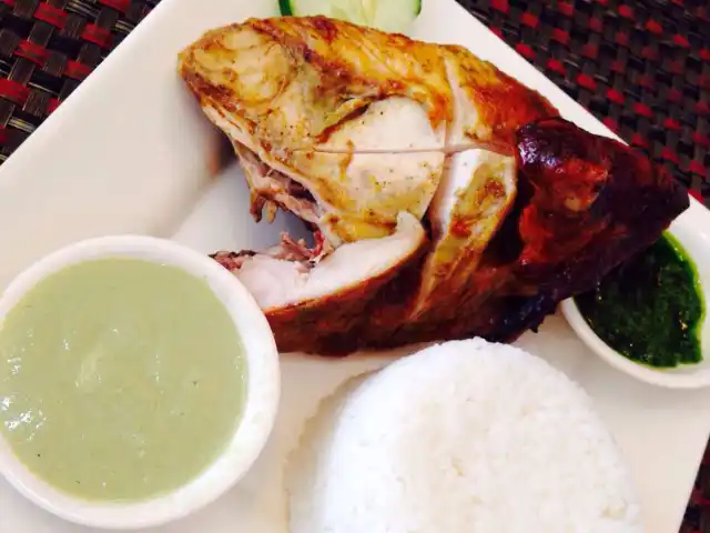 Inca Chicken Food Photo 7