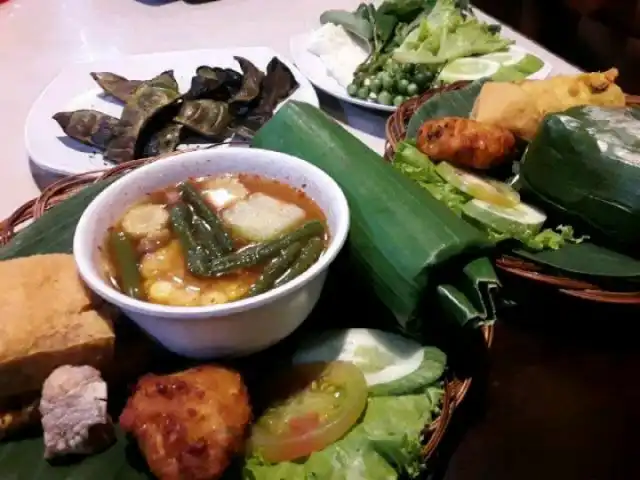 Gambar Makanan Warung Ngariung Bogor 12