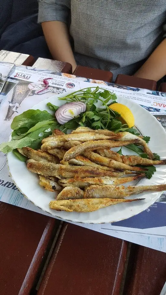 Cagri Balik ve Izgara Evi'nin yemek ve ambiyans fotoğrafları 15