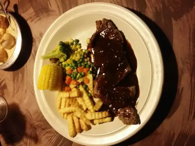 Rendezvous Steak Garden Food Photo 9