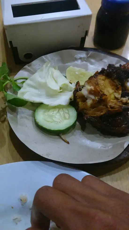 Gambar Makanan RM Ayam Penyet Pak Tjomot 16