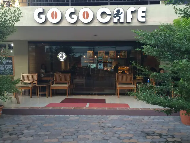Go Go Cafe Food Photo 3