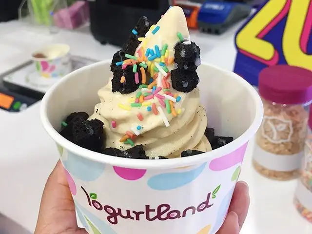 Gambar Makanan Yogurtland 12