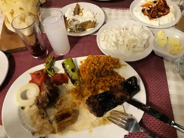 Ata Mezze Grill'nin yemek ve ambiyans fotoğrafları 20