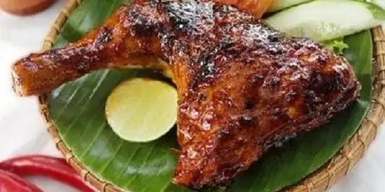 Ayam Bakar Aba Roni, Letda A. Rozak