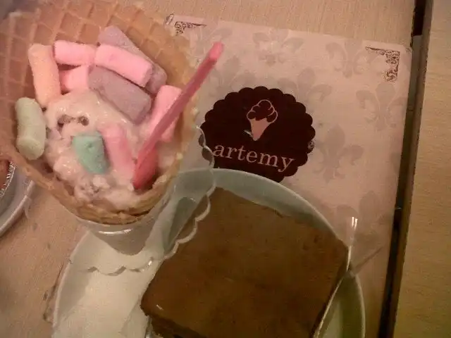 Gambar Makanan Artemy Italian Gelato & Coffee Shop 9