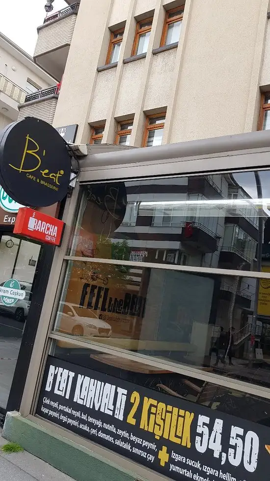 B'eat Cafe & Brasserie'nin yemek ve ambiyans fotoğrafları 15