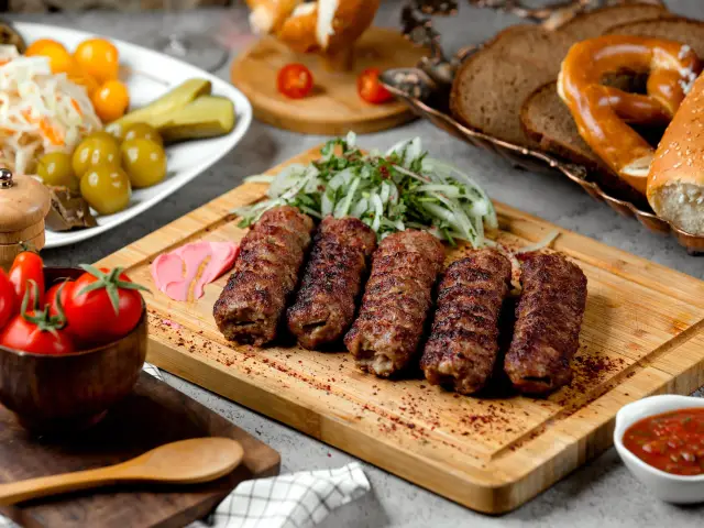 Vkm Urfadan Kebap ve Lahmacun'nin yemek ve ambiyans fotoğrafları 1