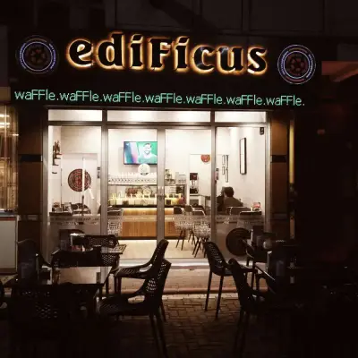 Edificus Waffle House