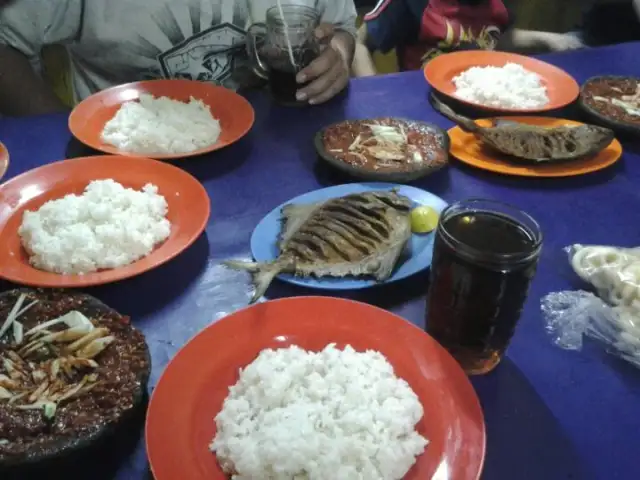 Gambar Makanan Ikan Bakar Khas Sulawesi 8