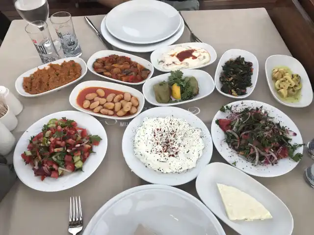 Muazzez Ersoy & Şenol Kolcuoğlu'nin yemek ve ambiyans fotoğrafları 61