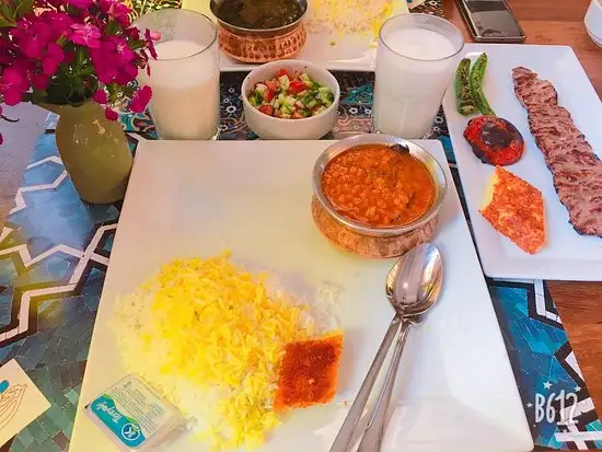Reyhun Iran Restaurant'nin yemek ve ambiyans fotoğrafları 12